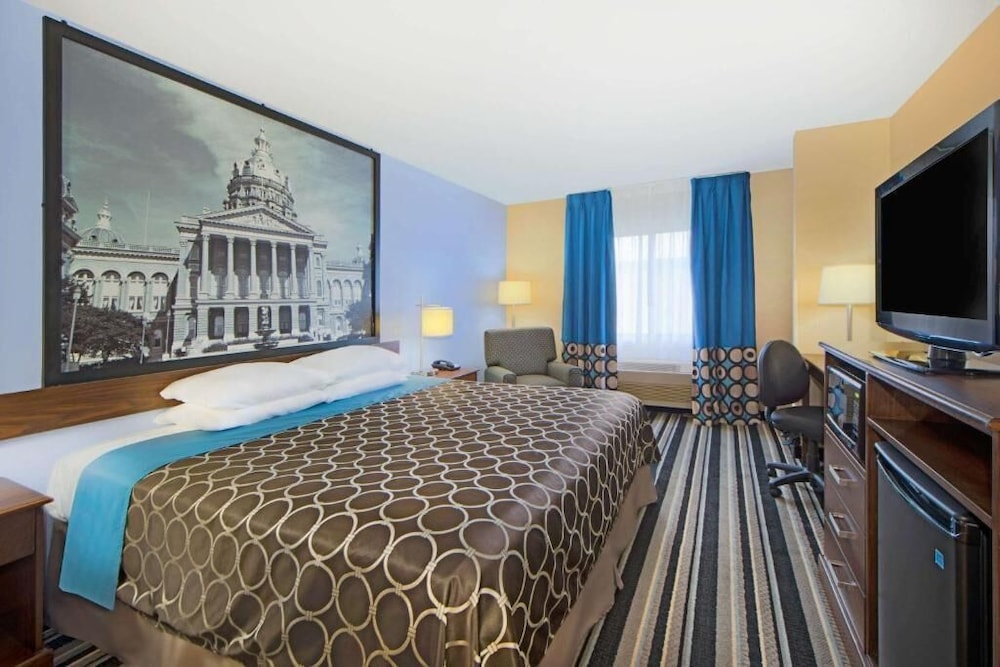 Super 8 by Wyndham Fairfield, TX 7/36