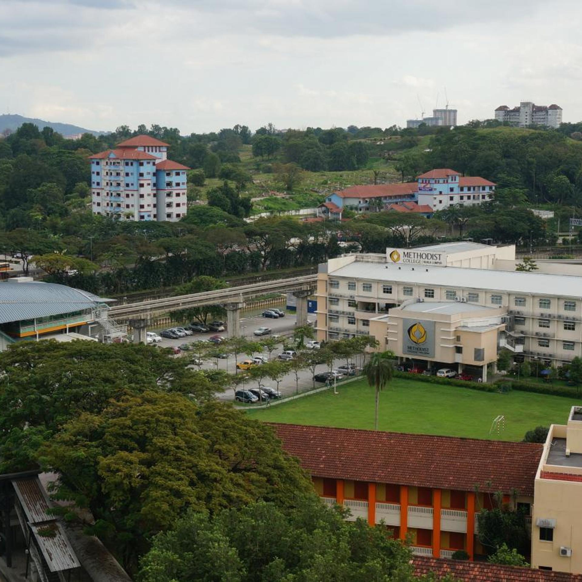 Summer View Hotel 42/47