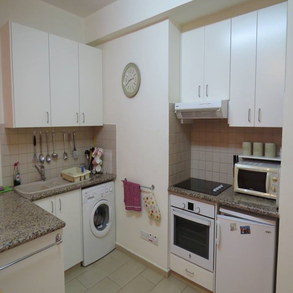 Kings Holiday Apartments 8/42