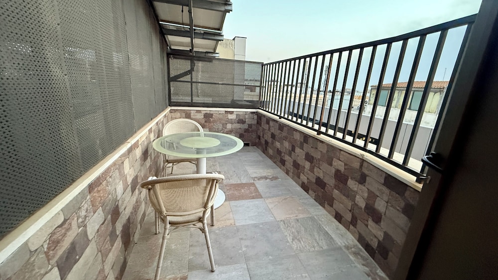 Jewheret Alswefiah Hotel Suites 28/45