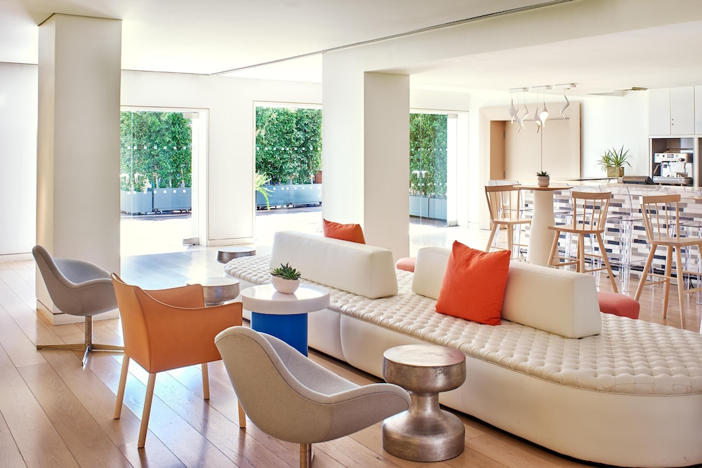 The Valorian Los Angeles, Curio Collection by Hilton 50/87