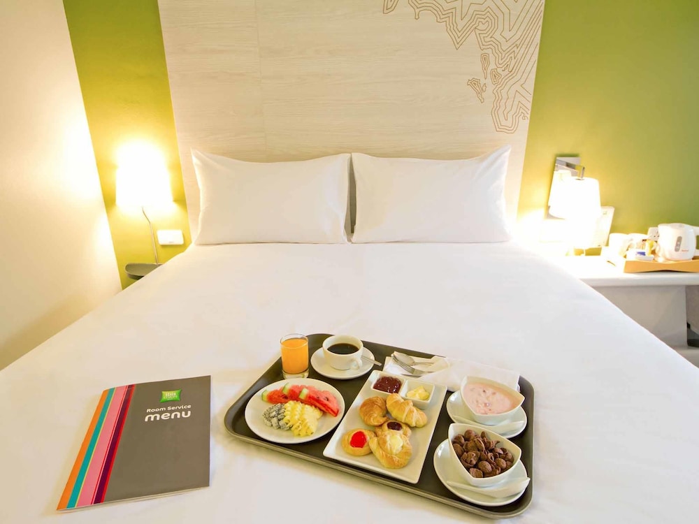 IBIS STYLES KRABI AO NANG 16/49