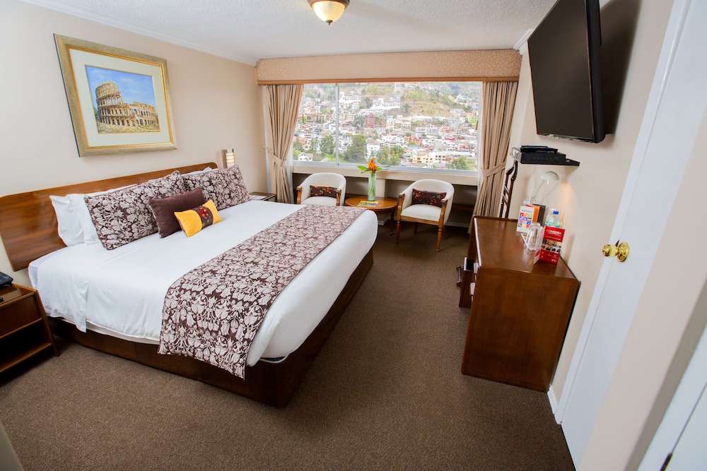 Hotel Ambato 7/40