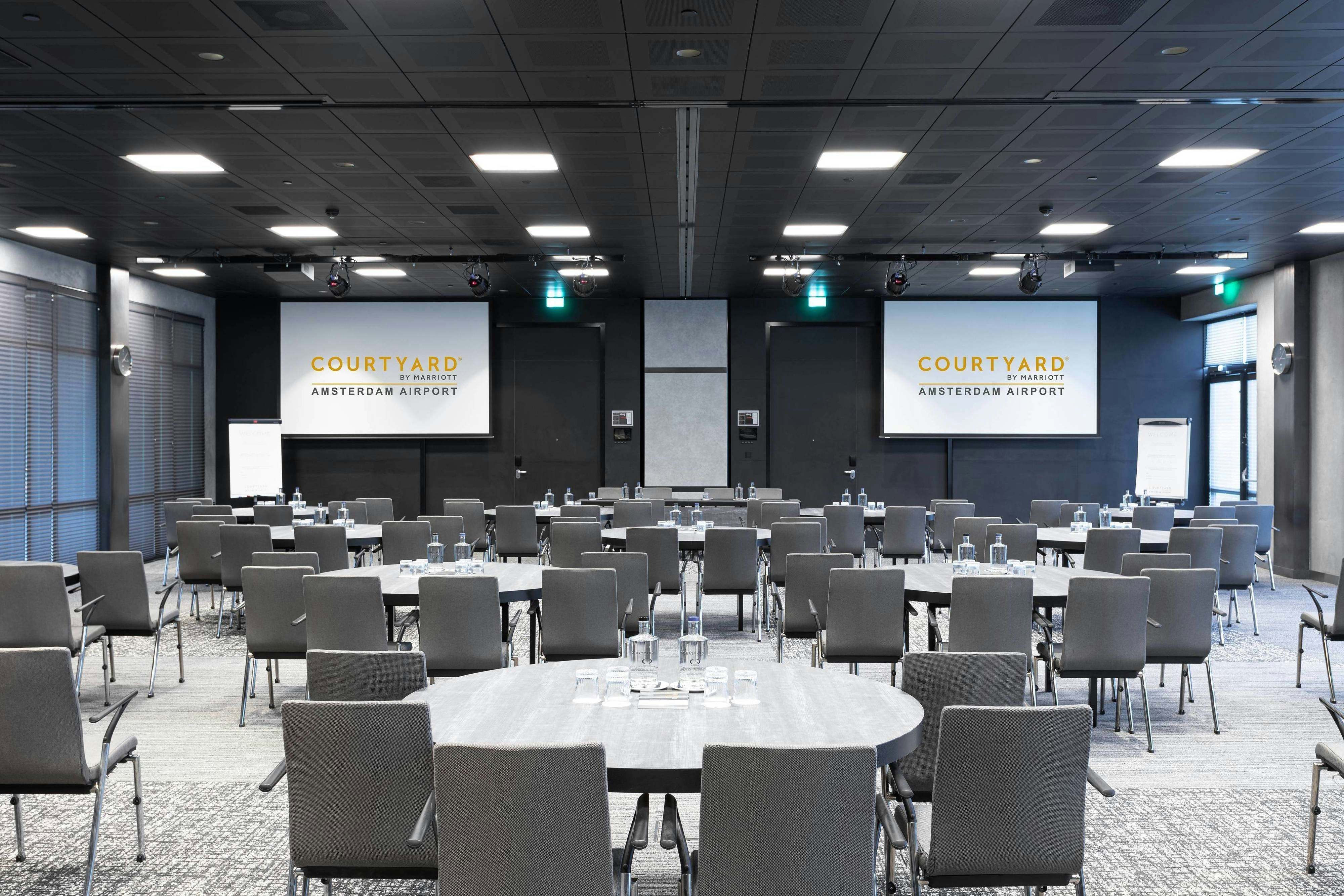 Courtyard By Marriott Amsterdam Airport 56/75