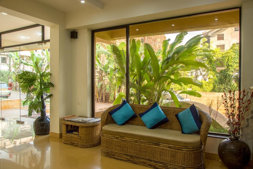 Rendezvous Beach Resort 25/46