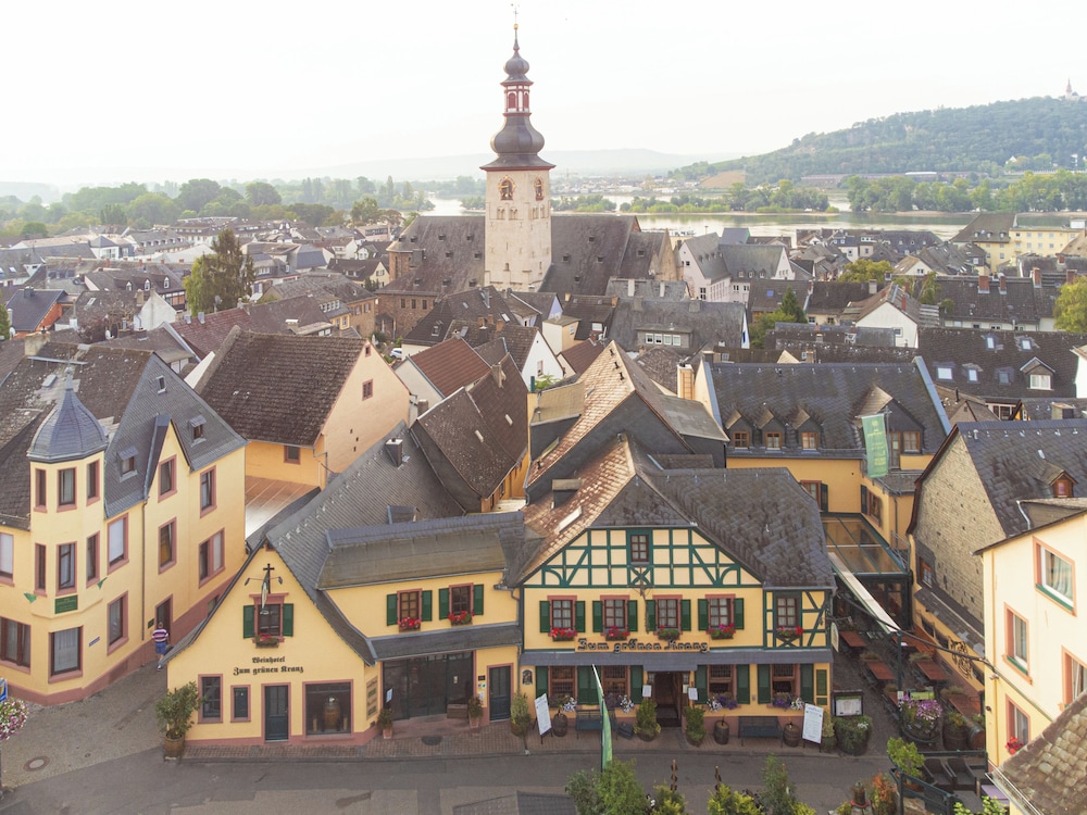 Historisches Hotel Weinrestaurant Zum Grünen Kranz 3/50