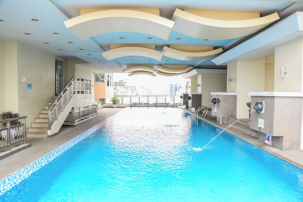 Pacific Bay Grand Suites 28/50