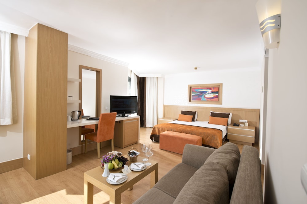 Limak Limra Hotel & Resort 52/79