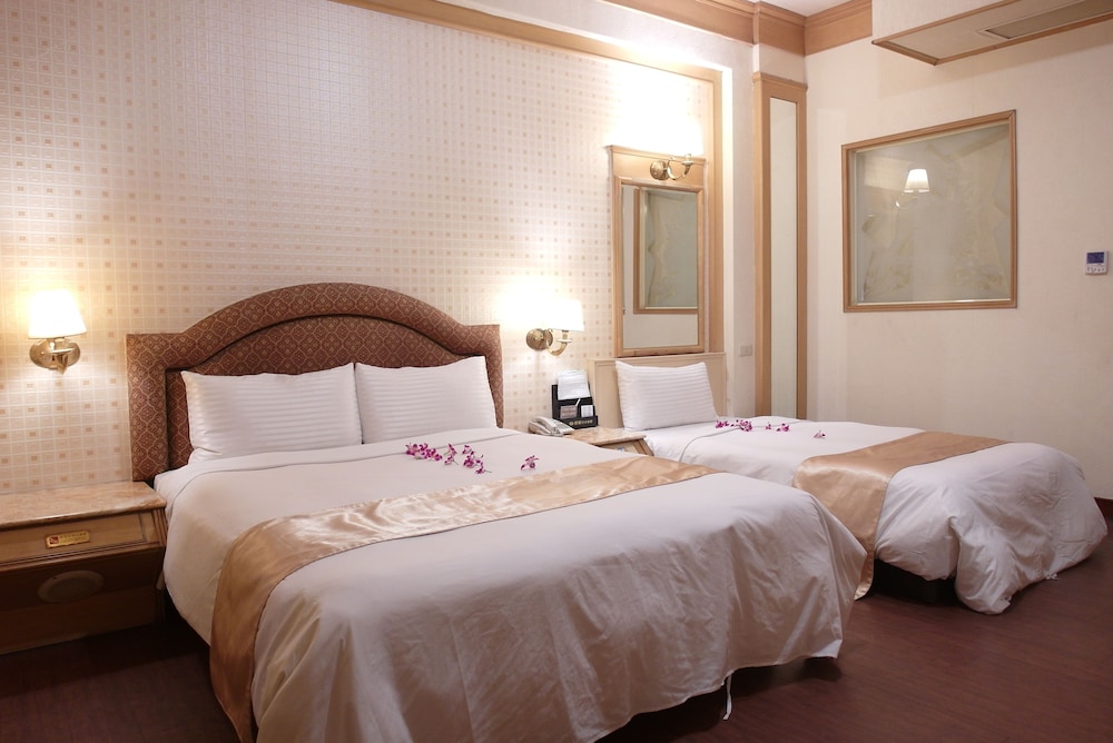 I Live Hotel 13/63