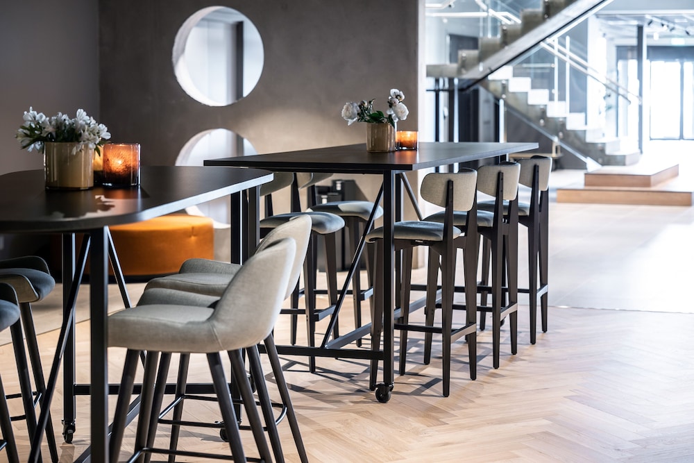 Quality Hotel Grand Larvik 57/73