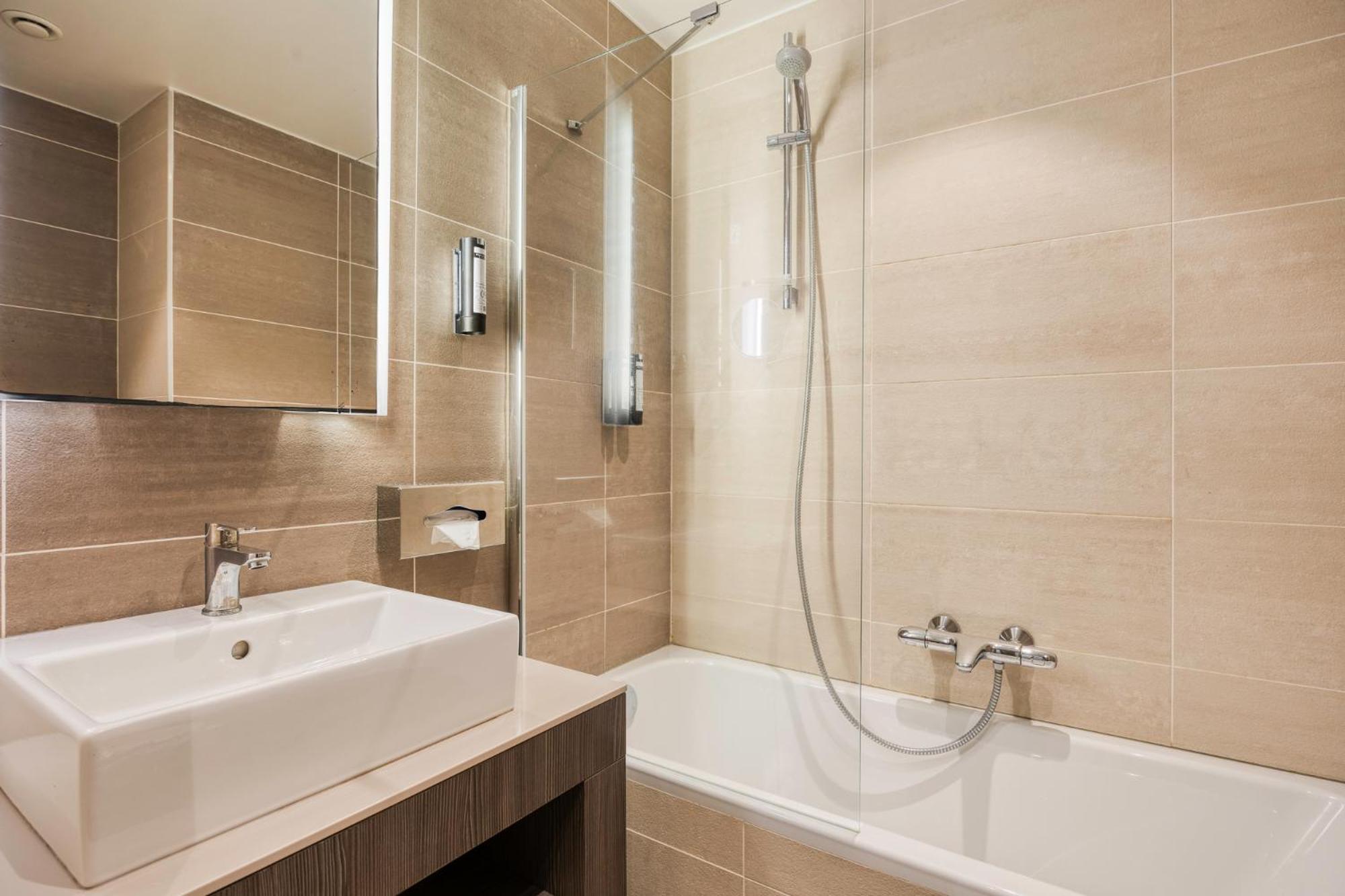 غرفة سوبيريور بسرير كينج، B&B HOTEL Mons Centre 10/10