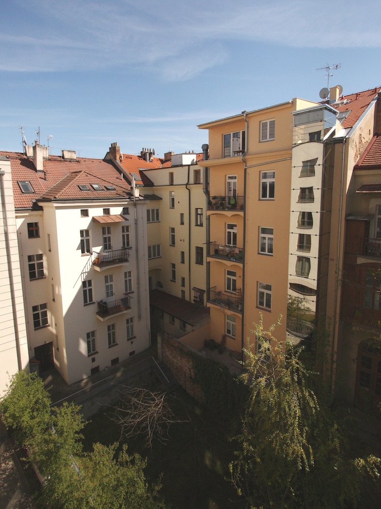 Aparthotel Angel 4/40