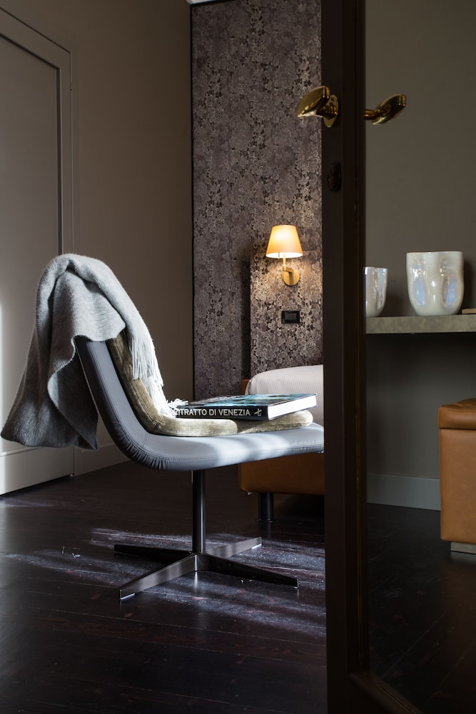 Riva del Vin Boutique Hotel 38/58