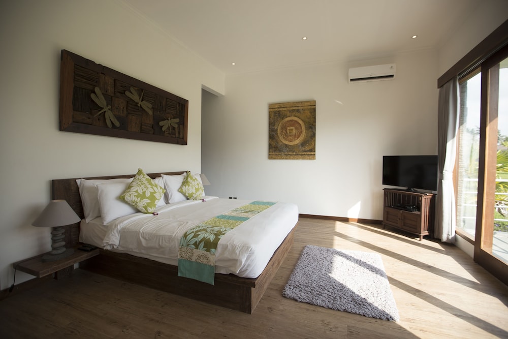 2 BEDROOMS, VILLA, PRIVATE POOL