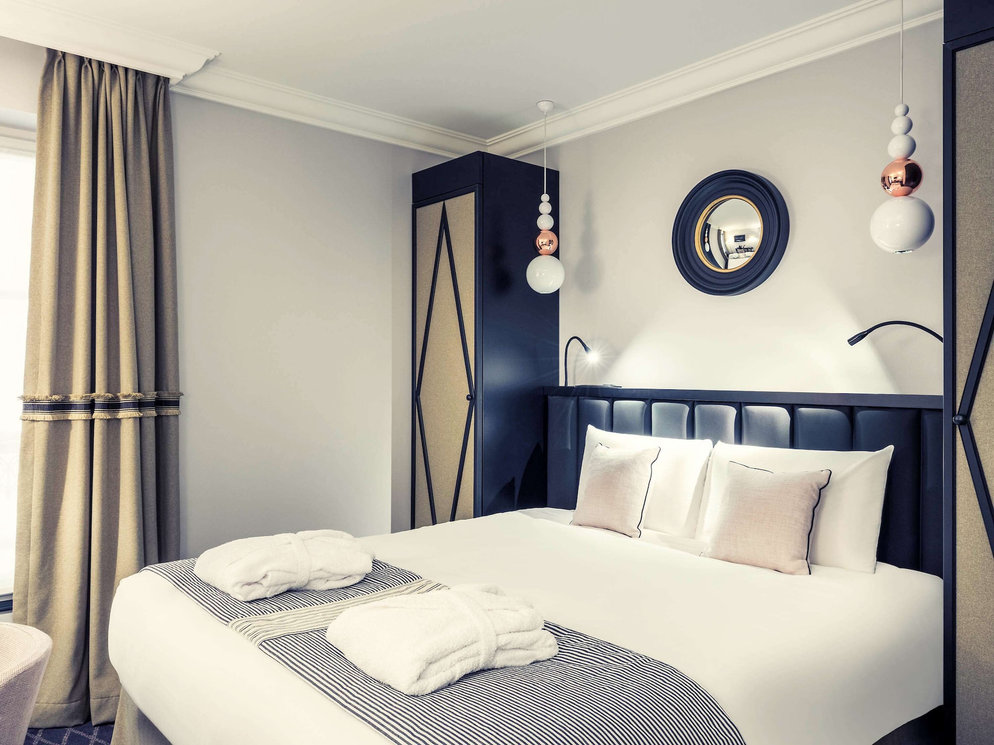 SUPERIOR, DOUBLE BED