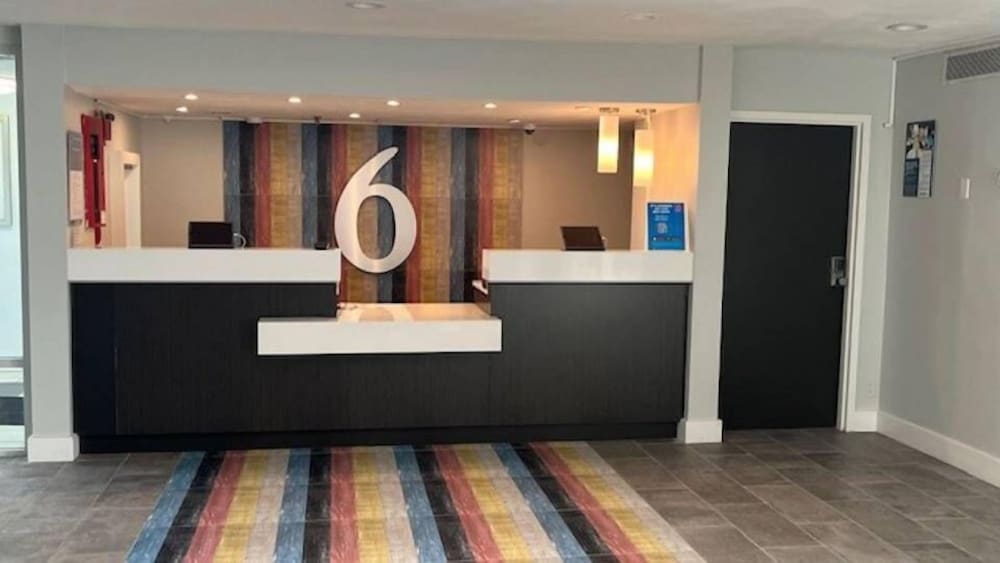 Studio6 Suites Norcross, GA 7/35