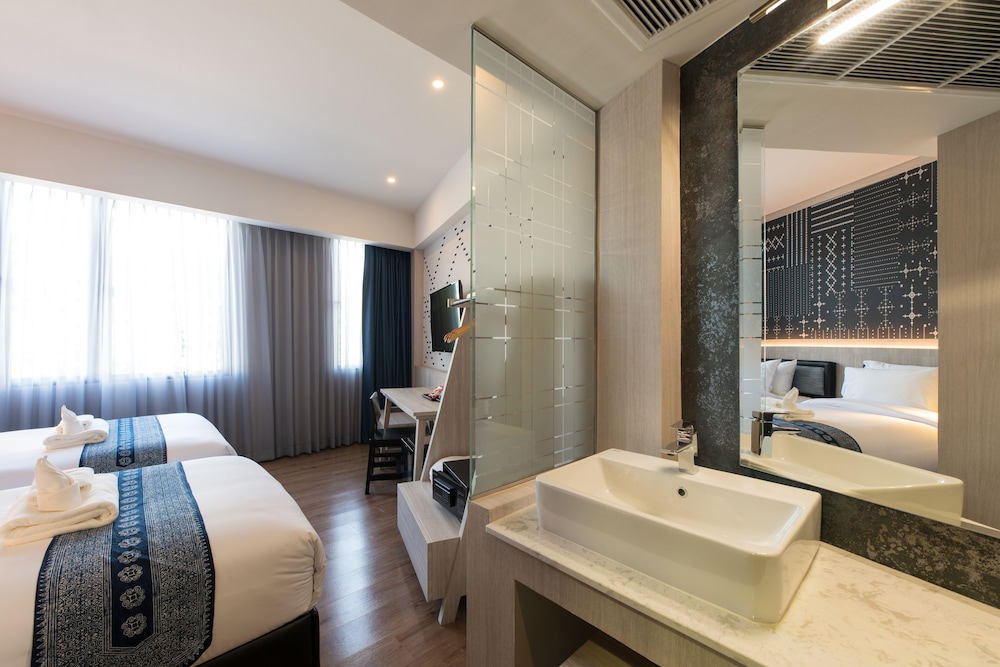 Salee Boutique Hotel 49/50
