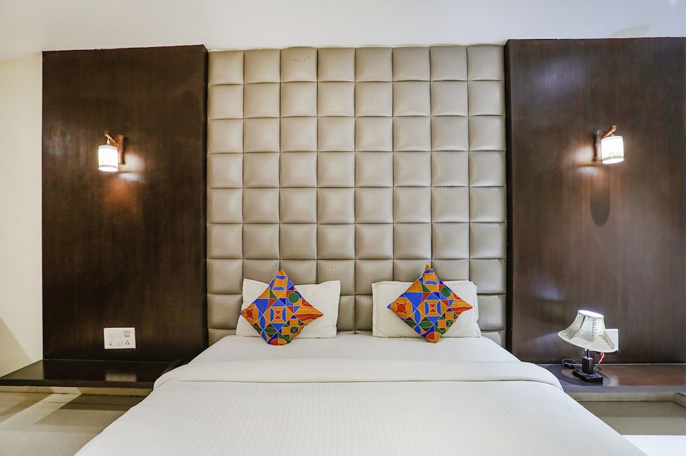 Hotel Mahendra 25/44
