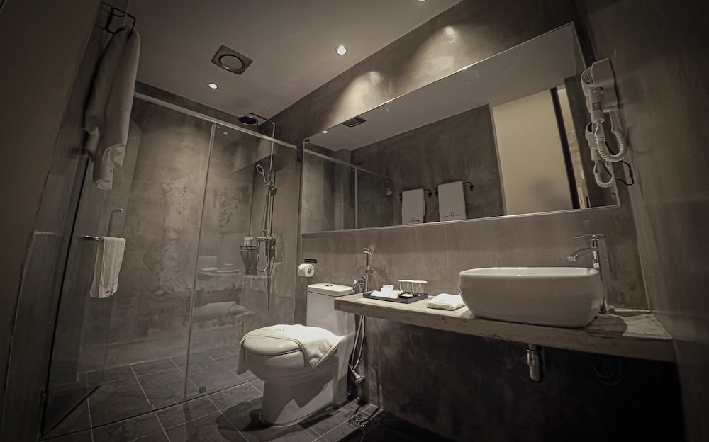 Merton Hotel Ipoh 33/34