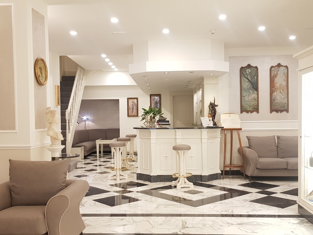 Lobby at Berchielli Hotel, FLORENCE
