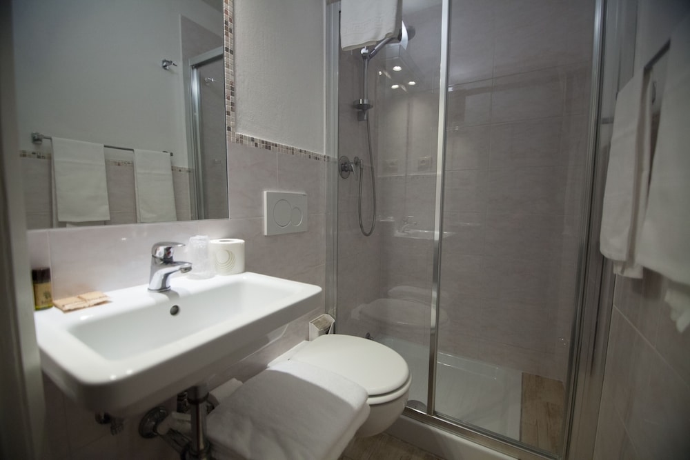 Residenza Hotel Cimabue 23/71