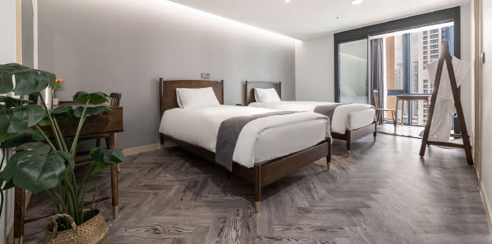 Standard, Twin Beds, Pool Access