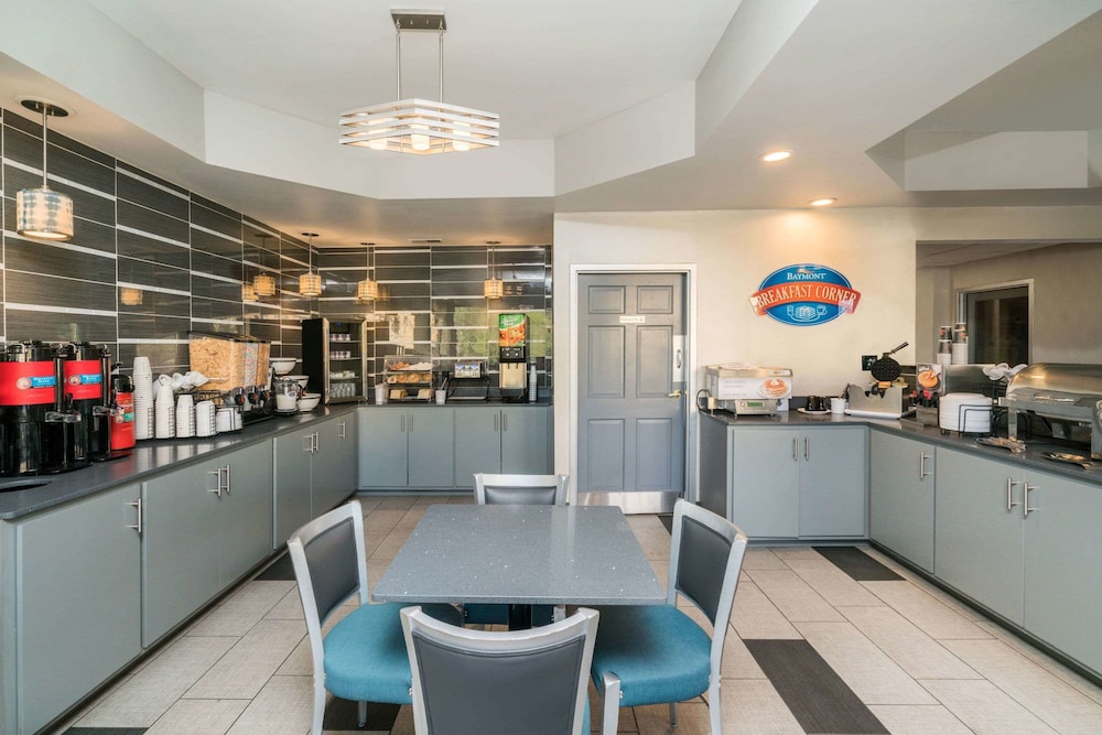 Baymont by Wyndham Franklin/Cool Springs 31/36