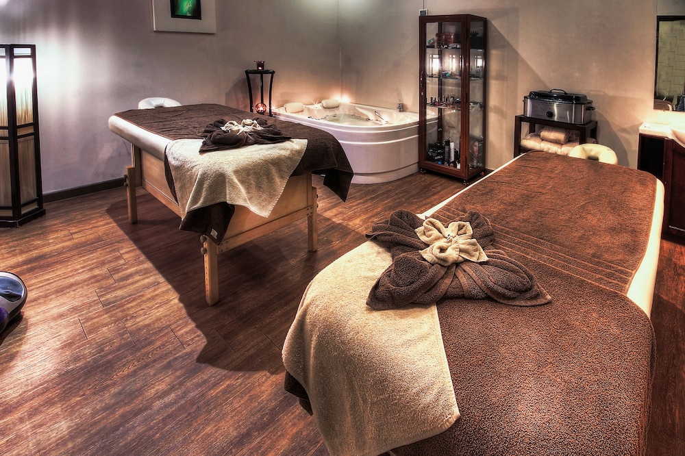 Africana Hotel & Spa 24/69