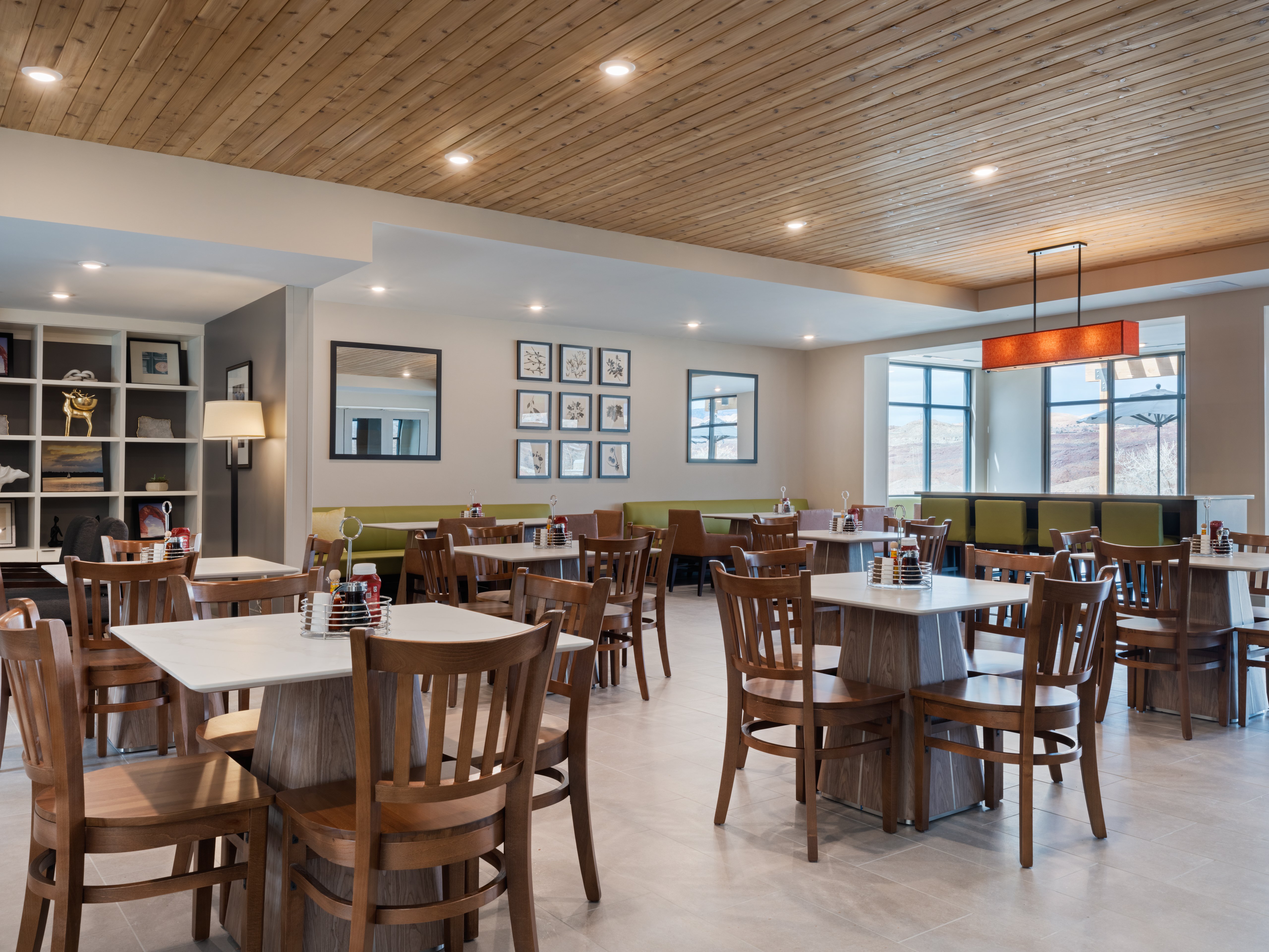Country Inn & Suites by Radisson, near Arches National Park, Moab, UT 20/39