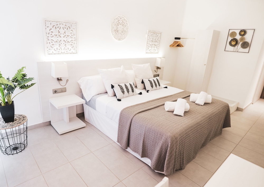 Hotel Puchet Ibiza 26/76