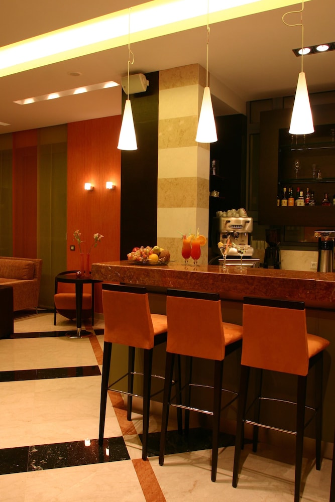 ALEXANDROS BOUTIQUE HOTEL 55/70