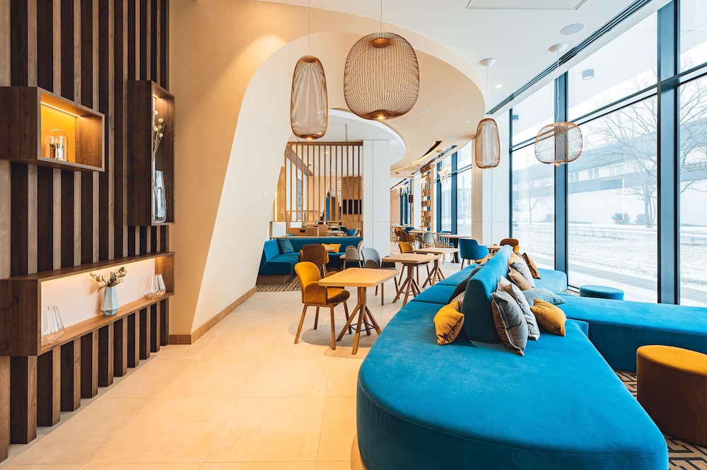 Hampton by Hilton Warsaw Reduta 35/72