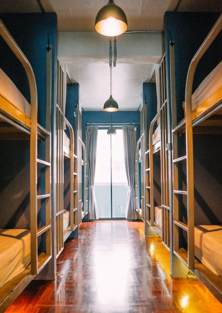 MONOMER HOSTEL BANGKOK 37/50