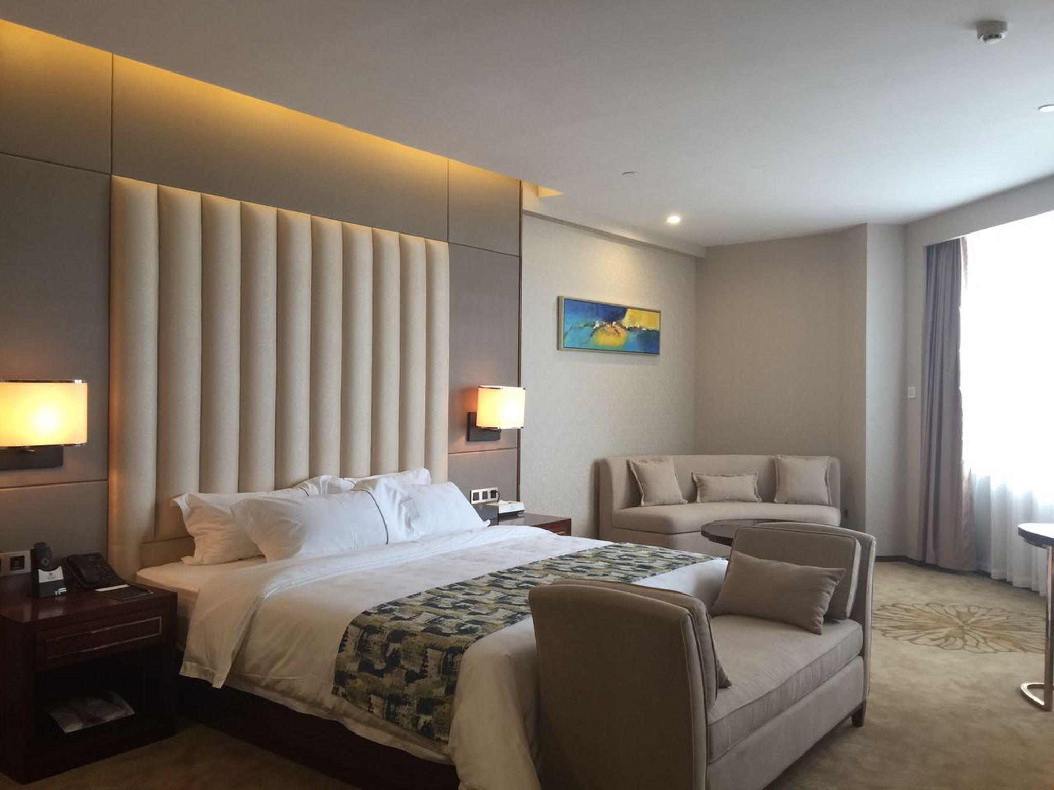Xinjunyue Hotel 16/47