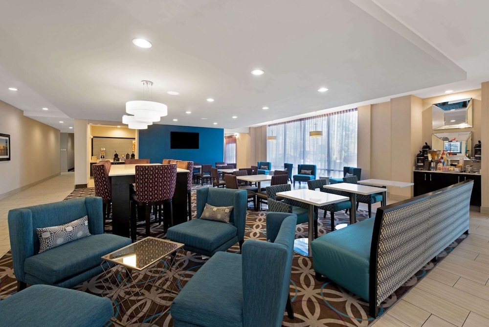La Quinta Inn & Suites by Wyndham West Monroe 29/41