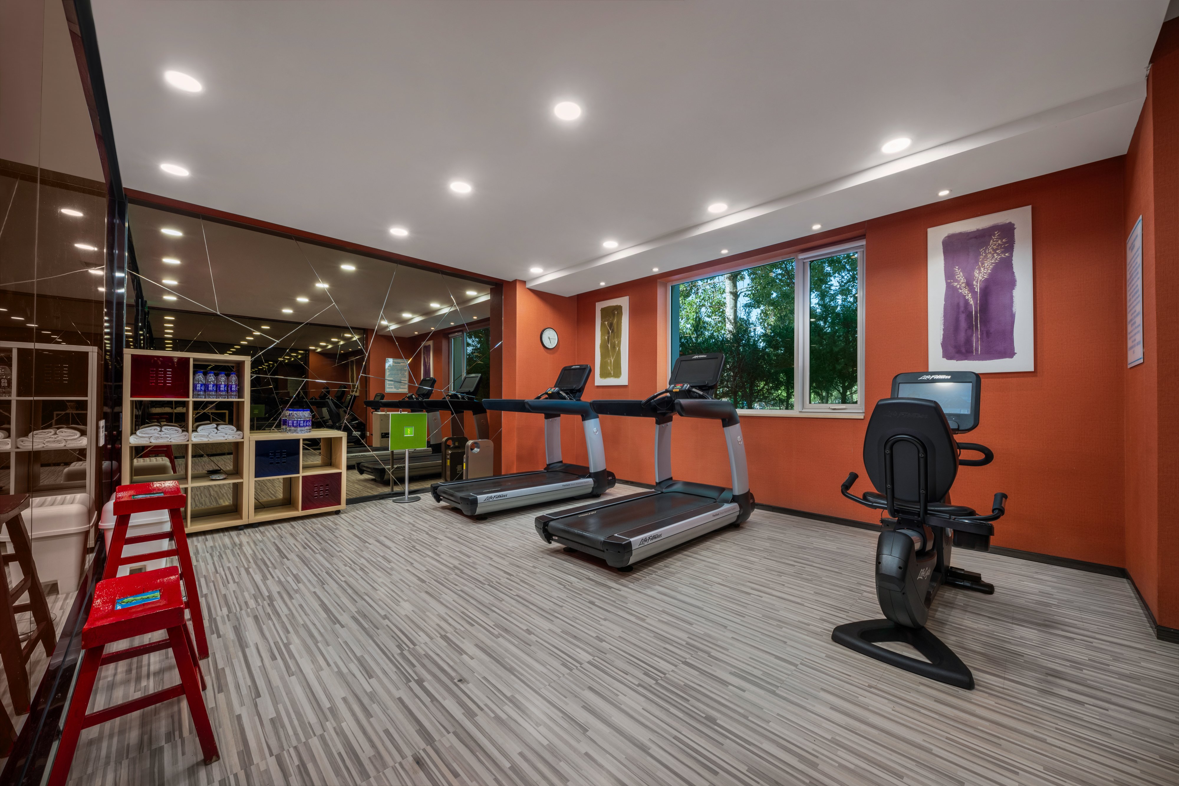 Holiday Inn Express Beijing Shangdi 26/50