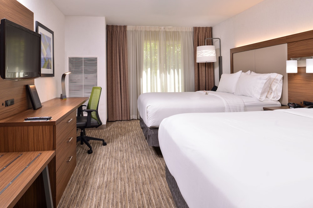 Holiday Inn Express Hotel & Suites Lacey-Olympia 12/49