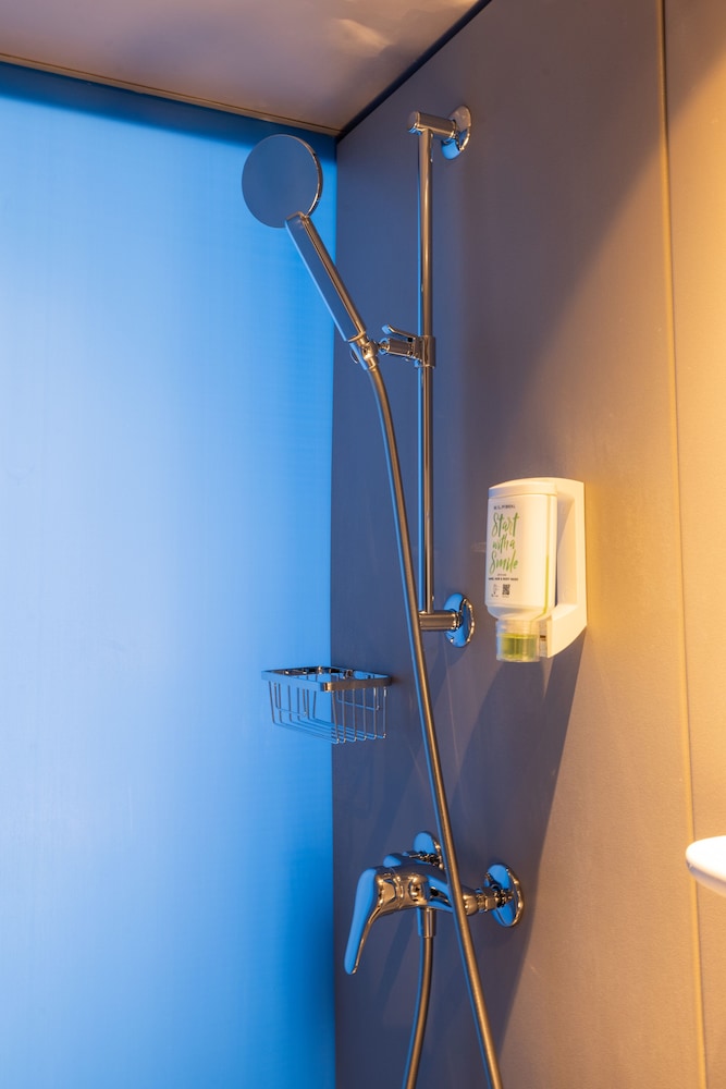 Fred Guest House Zurich Hauptbahnhof 26/50