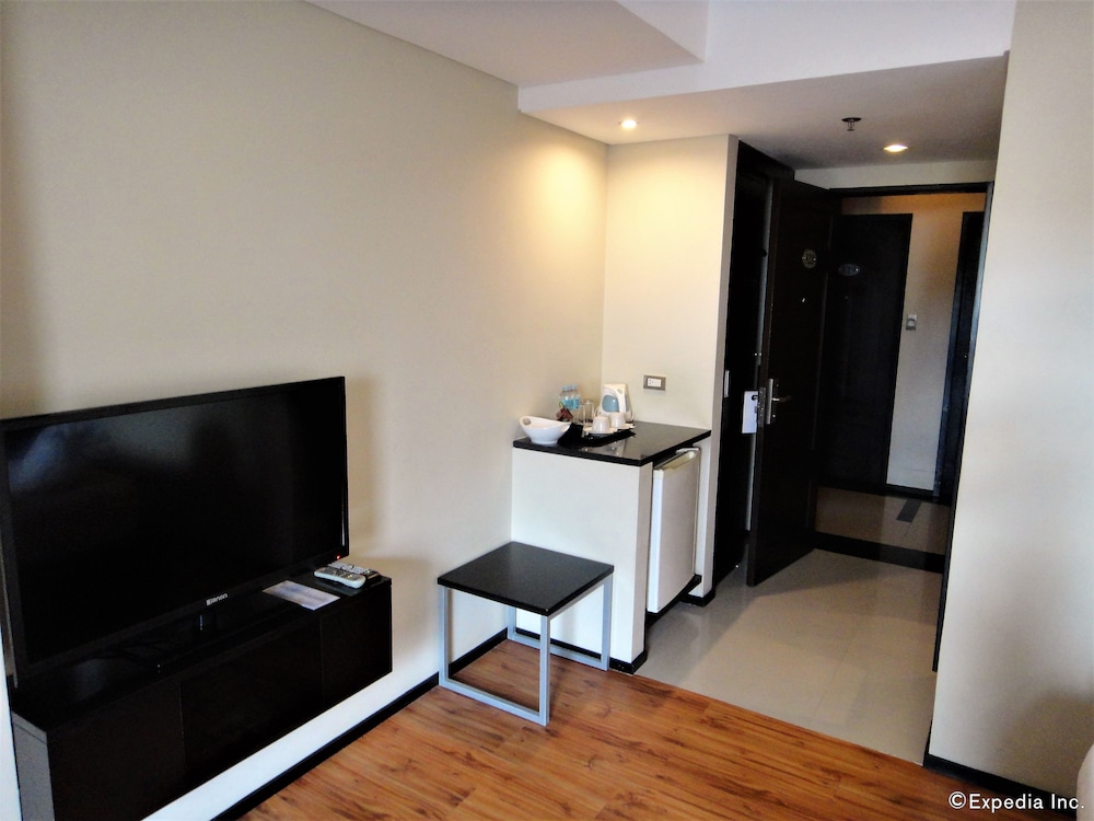 Mallberry Suites Business Hotel 43/59