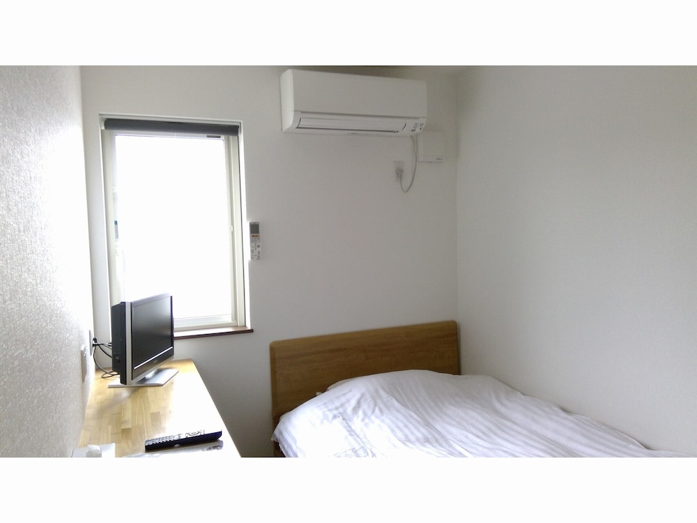 Semi Room, Semi Double Bed