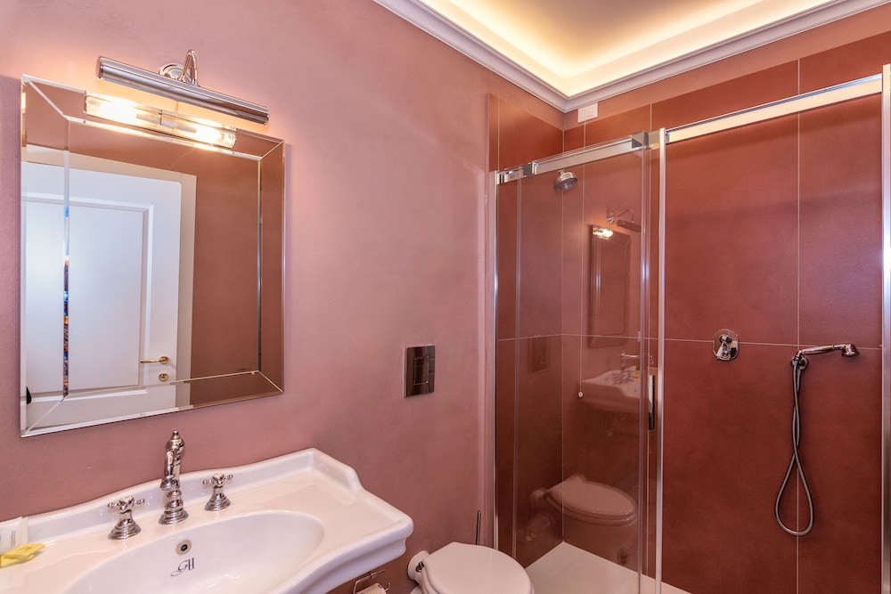 Hotel Villa San Michele 57/58