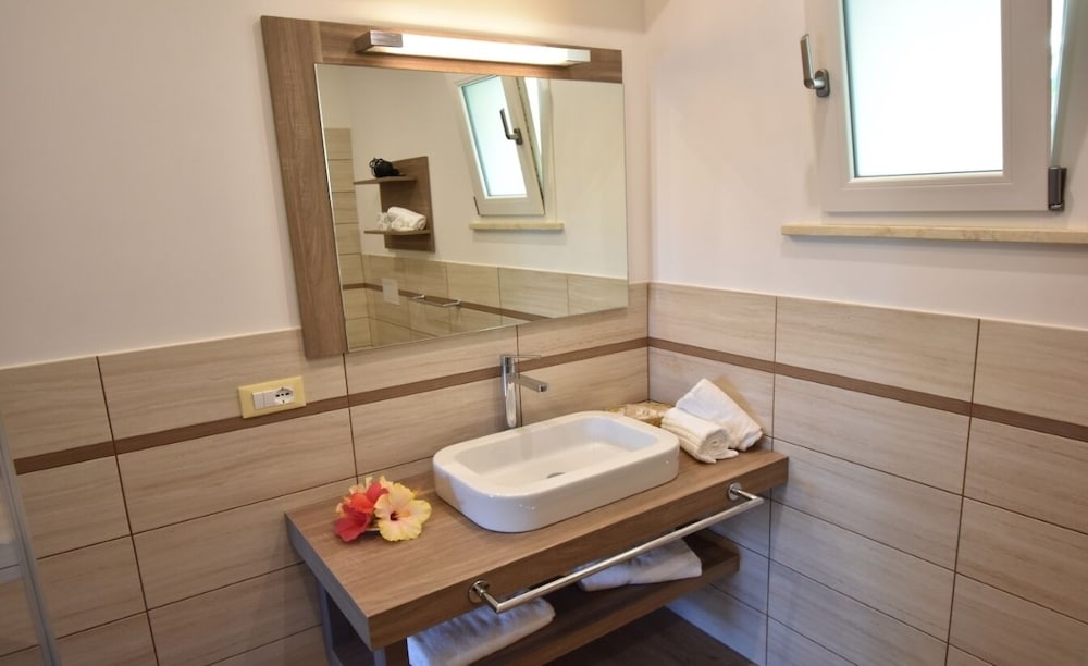 Baia Del Godano Resort & Spa 76/78