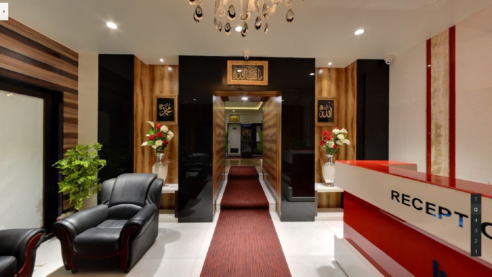 Hotel Madni Royale 34/50
