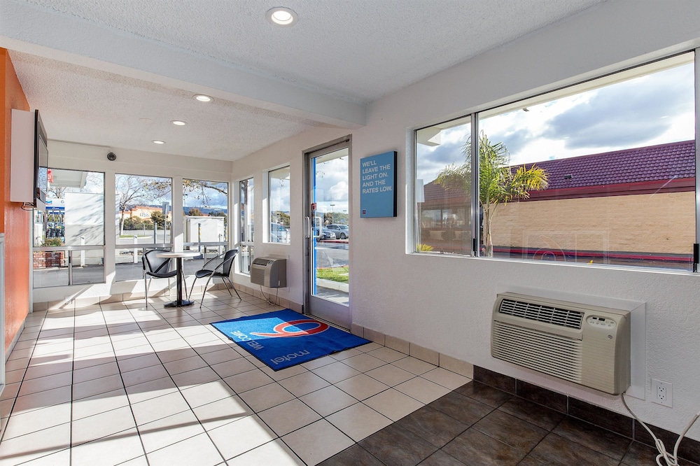 Motel6 Hayward, CA – Silicon Valley Gateway 42/61