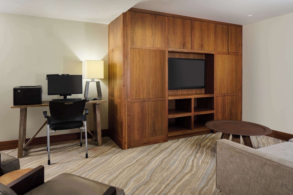 Andaz Maui at Wailea Resort A concept by Hyatt 65/74