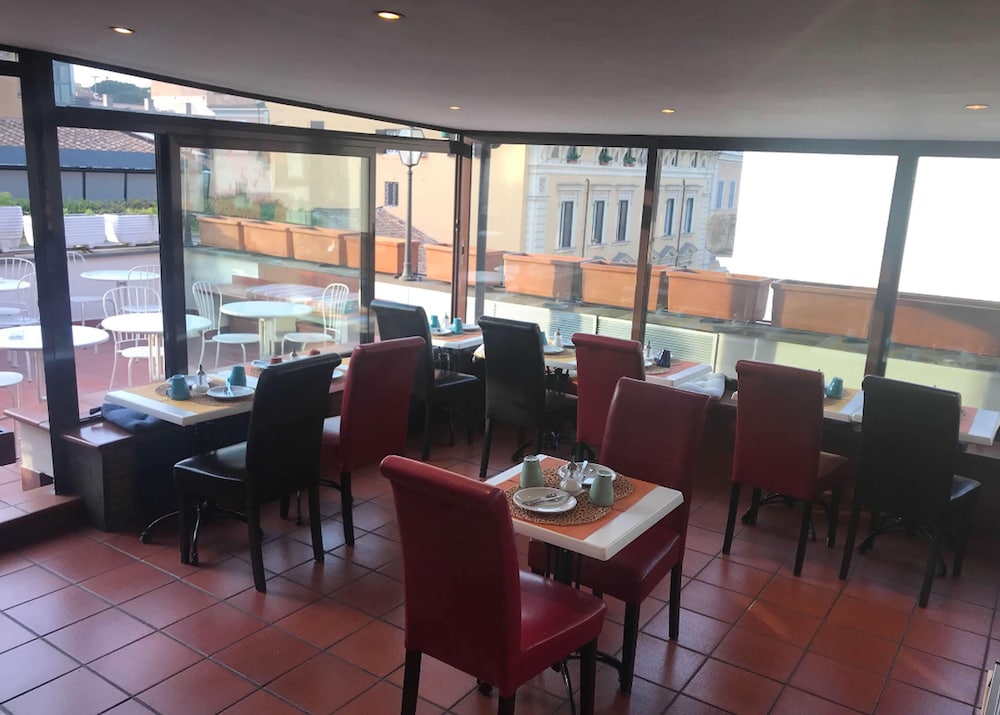 Hotel Canova 42/49
