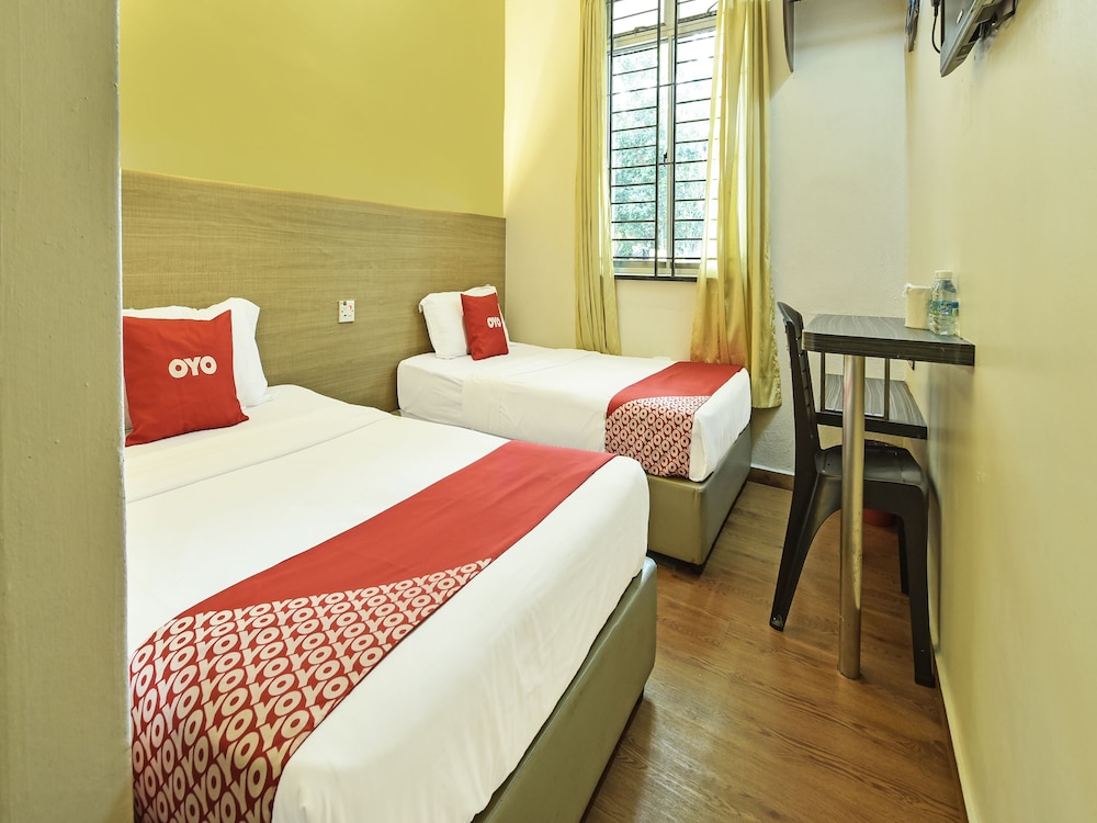 OYO 44036 Hotel De Perdana Hill 9/34