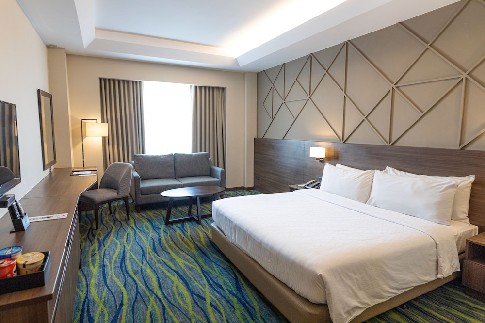 Premier King (1 Bed)