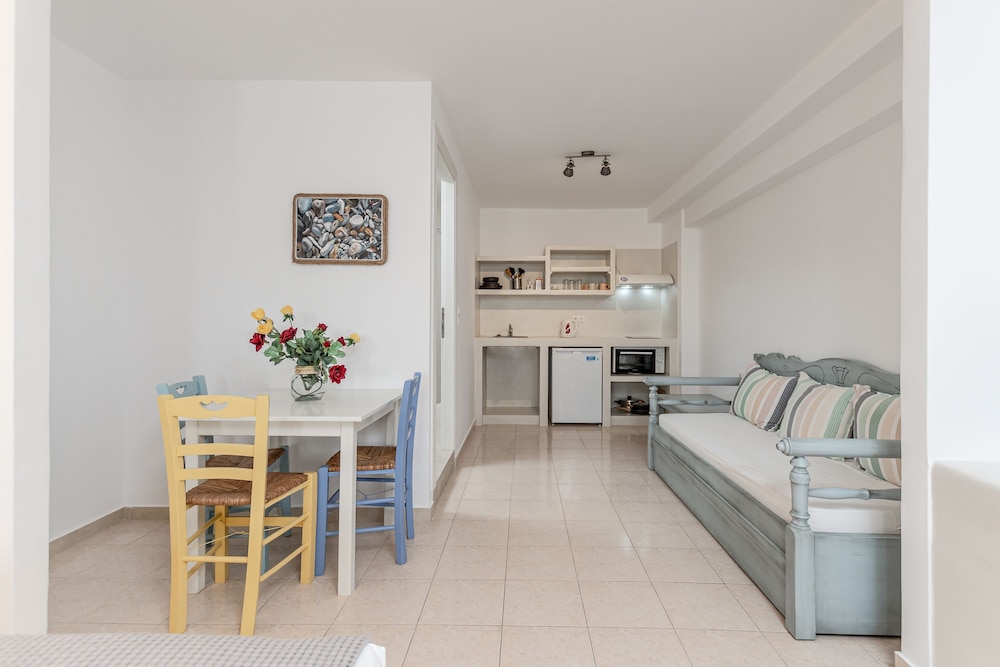 Annita S Village 46/68