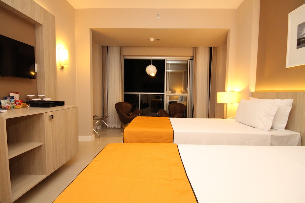 Promenade Link Stay 17/57